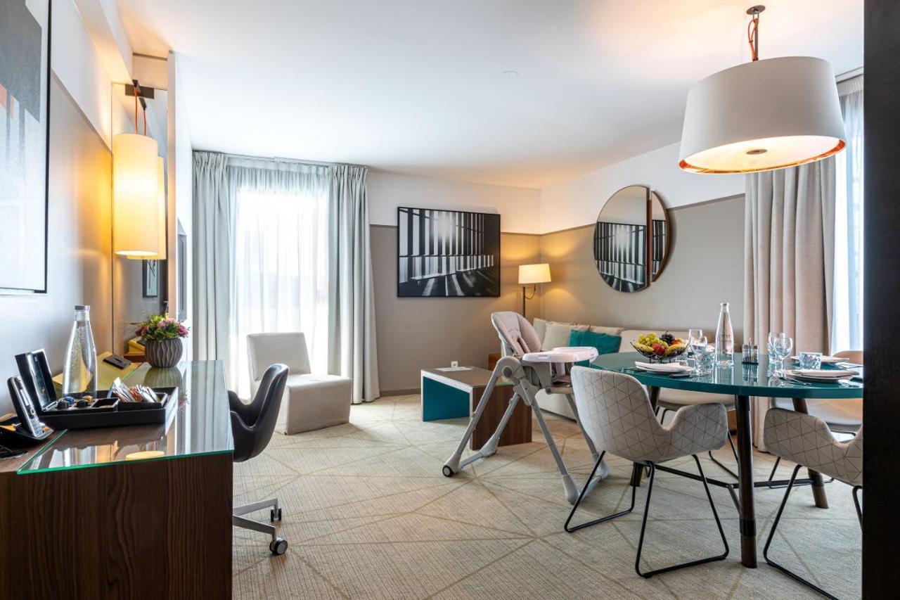 Fraser Suites Paris La Defense Курбьовоа Екстериор снимка Suite