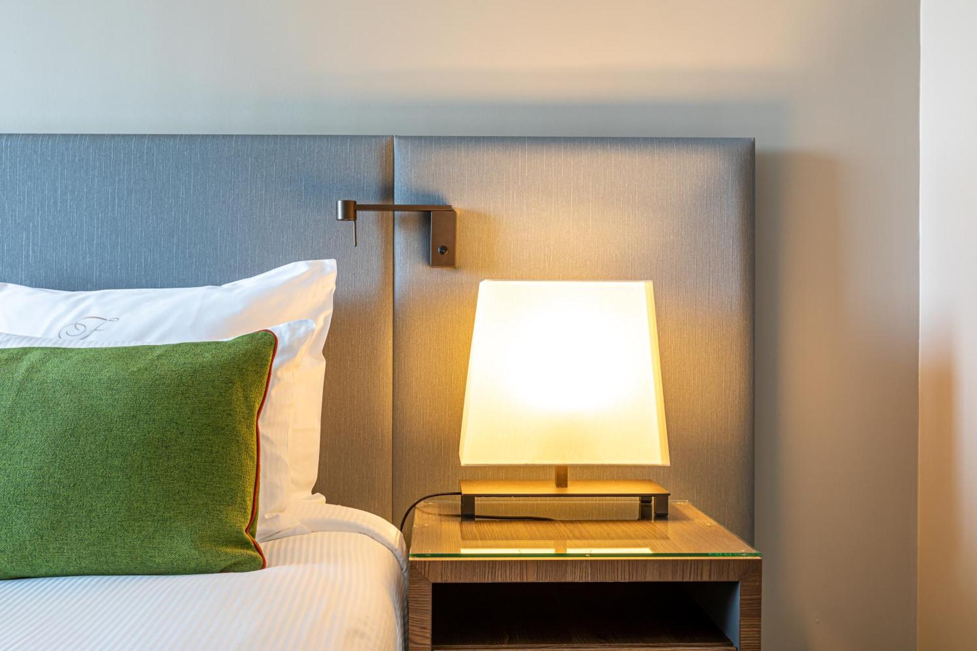 Fraser Suites Paris La Defense Курбьовоа Екстериор снимка