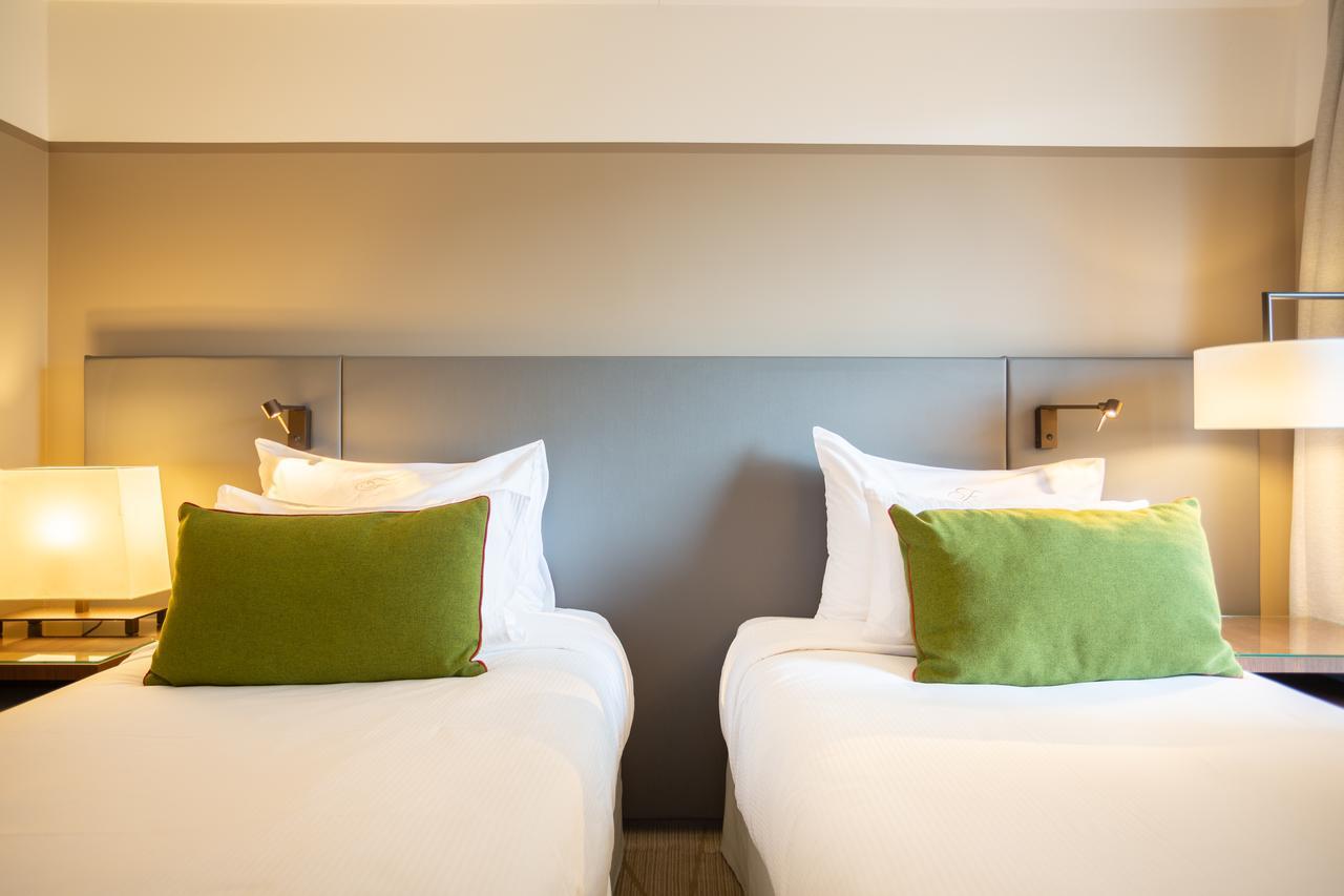 Fraser Suites Paris La Defense Курбьовоа Екстериор снимка A room at the hotel